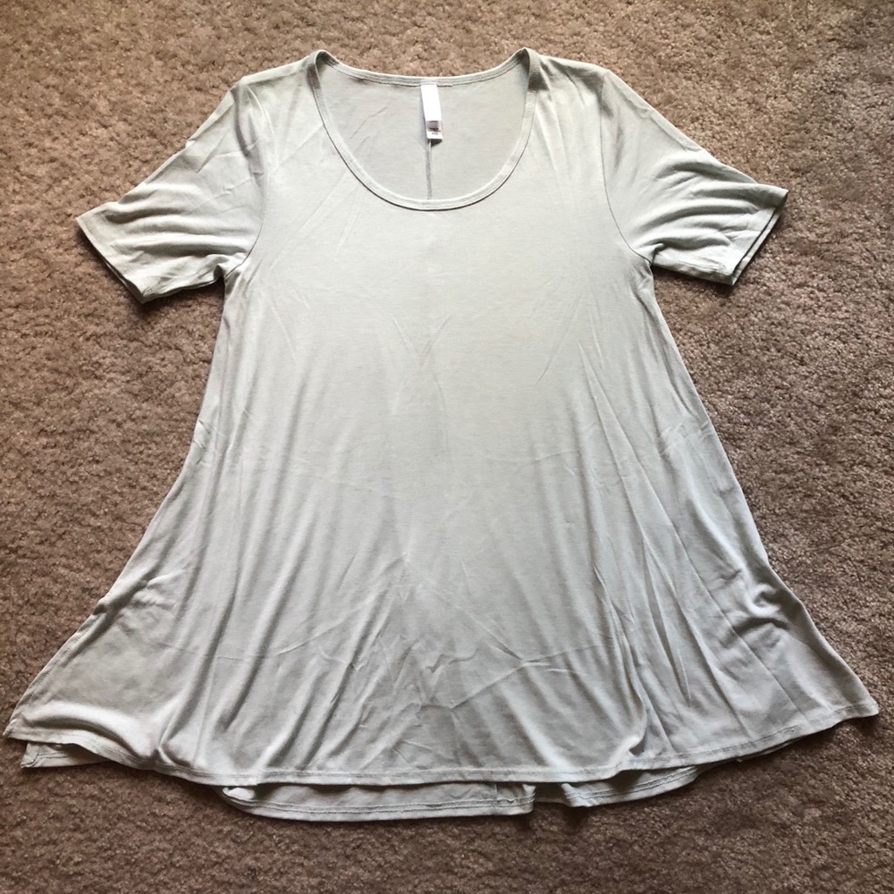 LuLaRoe Perfect tee